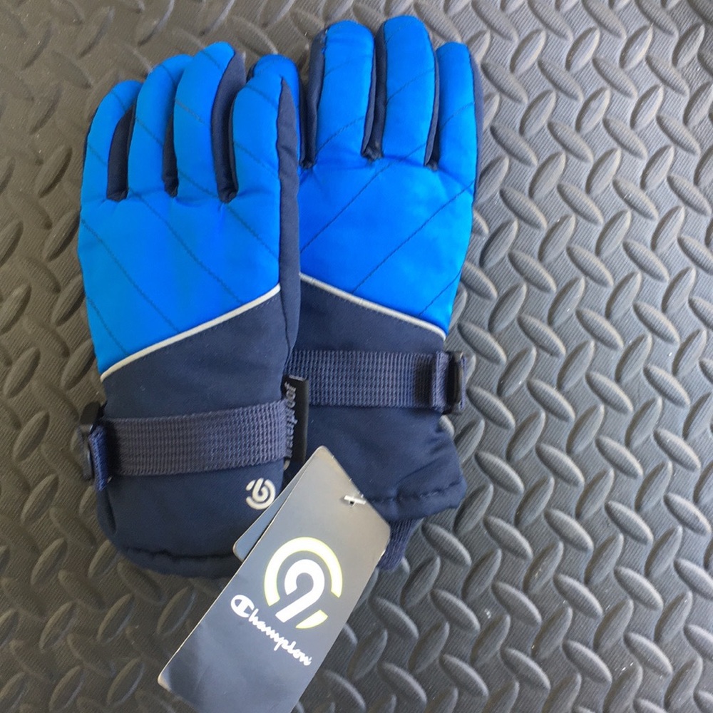 New Champion Boys Gloves Sz 4/7